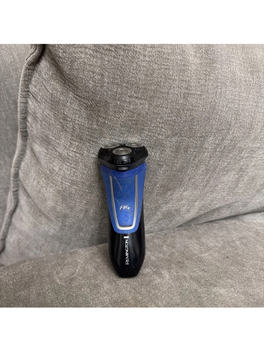 Remington R4 PR1340 Cordless Rechargeable 3 Head Rotary Shaver Blue/Black